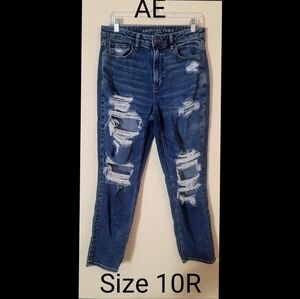 American Eagle Outfitters Women's Mom Jeans